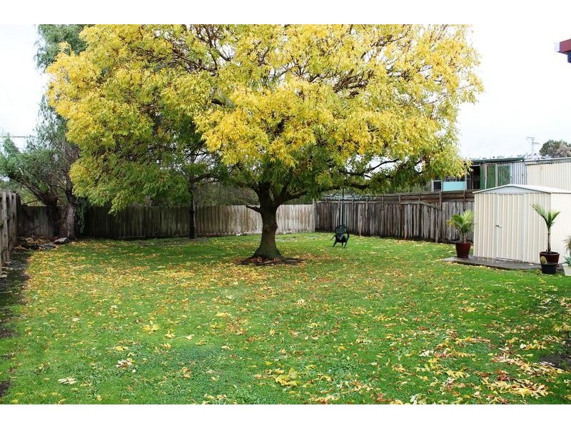 2 Beswick Street, Garfield VIC 3814