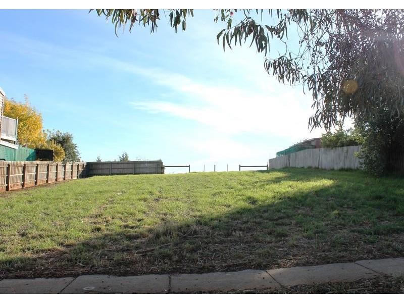 31 Wade Street, Drouin VIC 3818