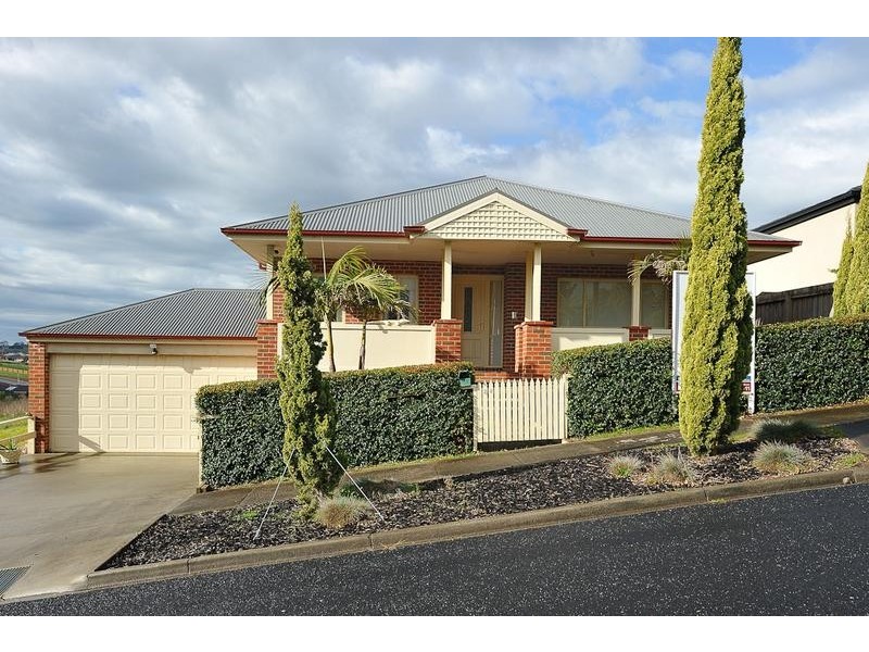 22 Alcorn Street, Drouin VIC 3818