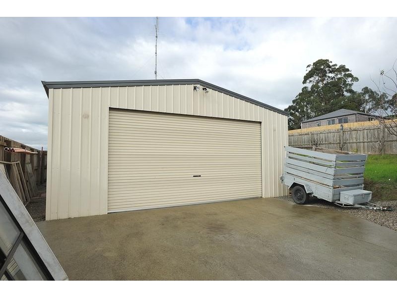 22 Alcorn Street, Drouin VIC 3818