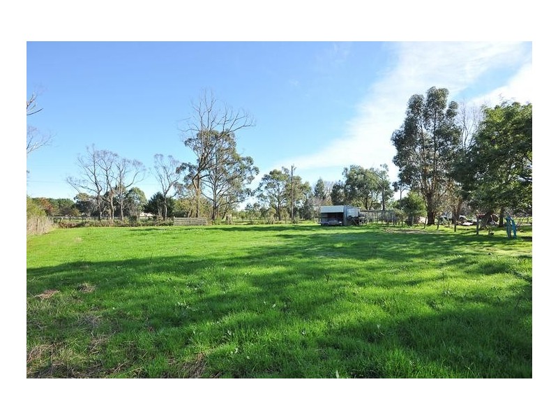 12 Newell Road, Longwarry VIC 3816