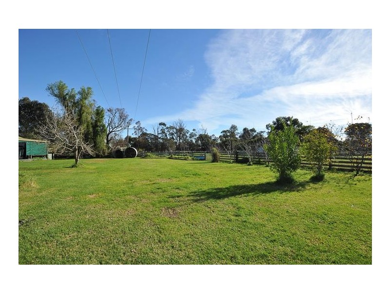 12 Newell Road, Longwarry VIC 3816