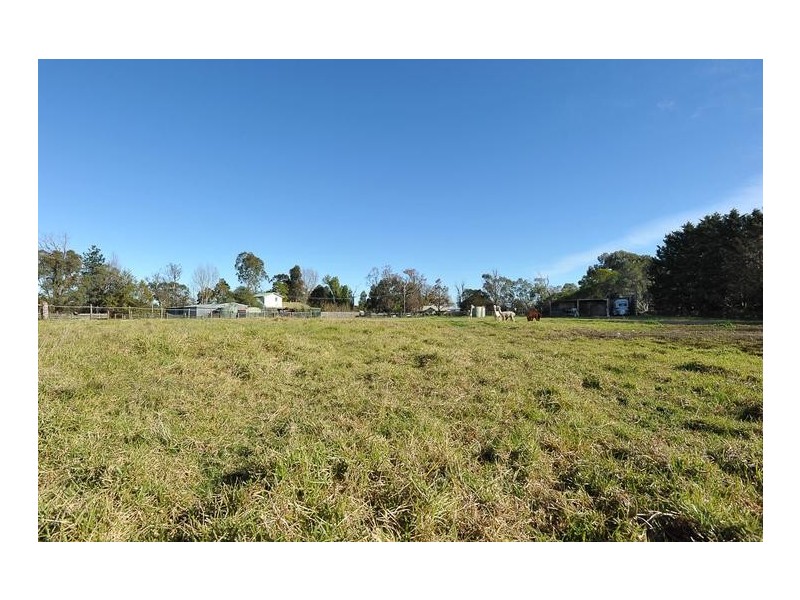 12 Newell Road, Longwarry VIC 3816
