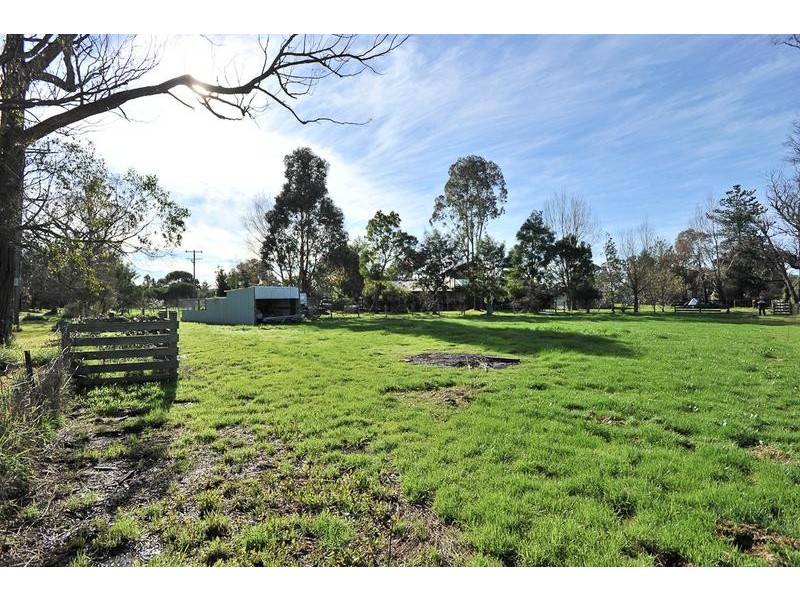 12 Newell Road, Longwarry VIC 3816