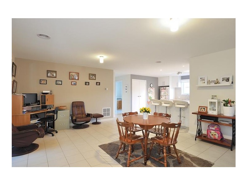 4 Wordsworth Court, Drouin VIC 3818