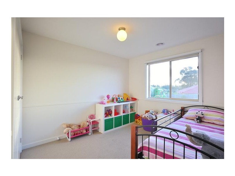 4 Wordsworth Court, Drouin VIC 3818