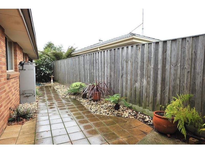 5 Adam Court, Drouin VIC 3818