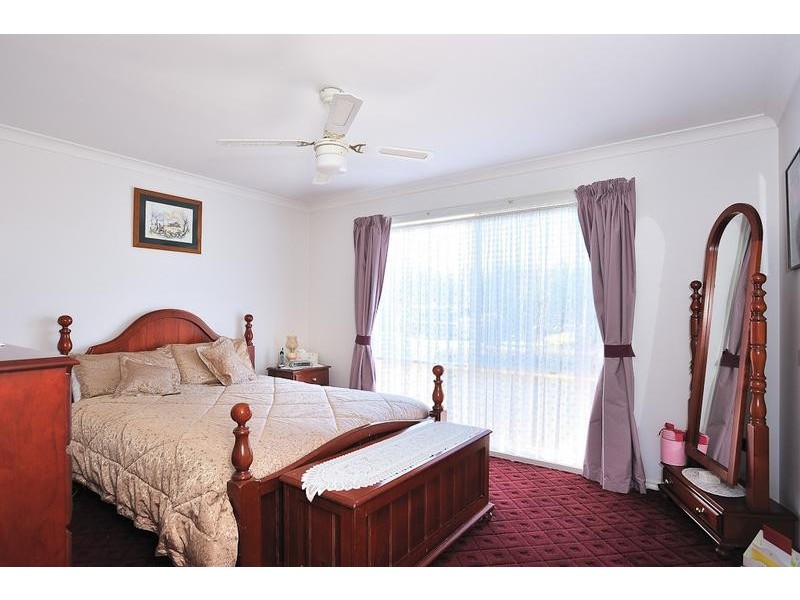 9C Lancelot Court, Drouin VIC 3818