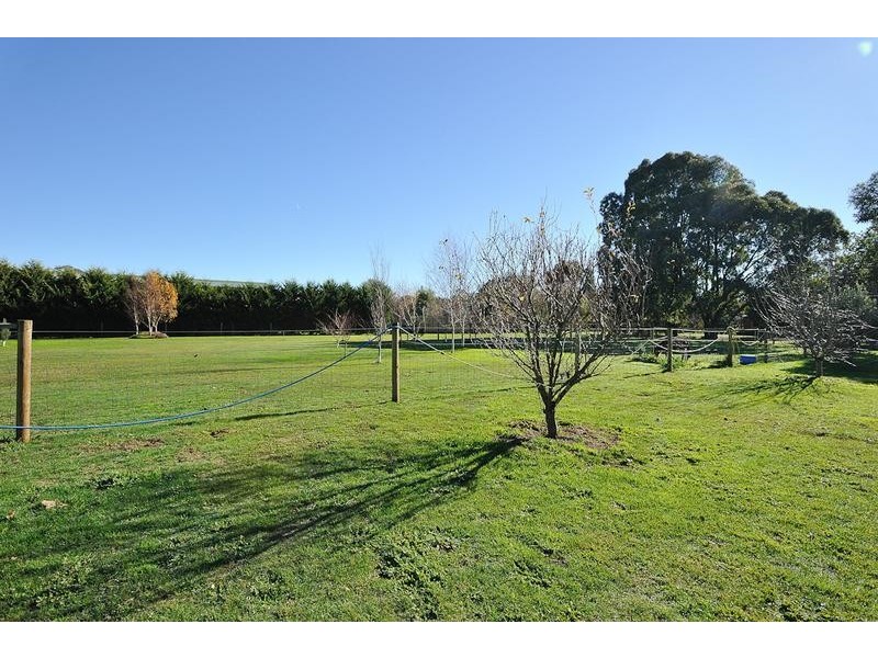 9C Lancelot Court, Drouin VIC 3818