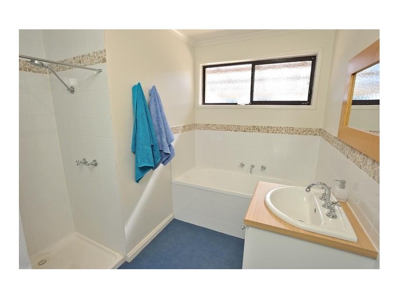 2 Karrala Court, Drouin VIC 3818