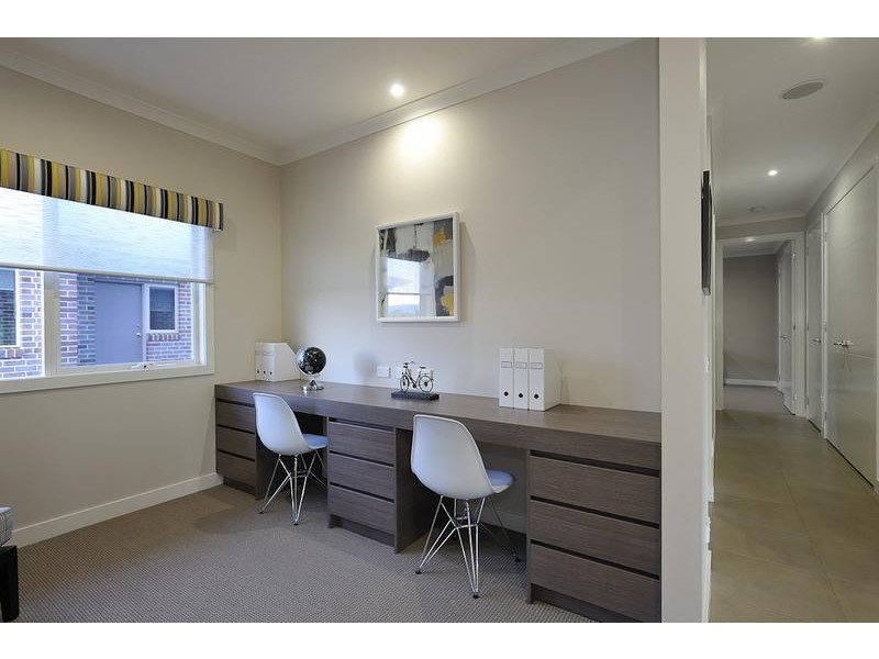 124 Jackson Drive, Drouin VIC 3818