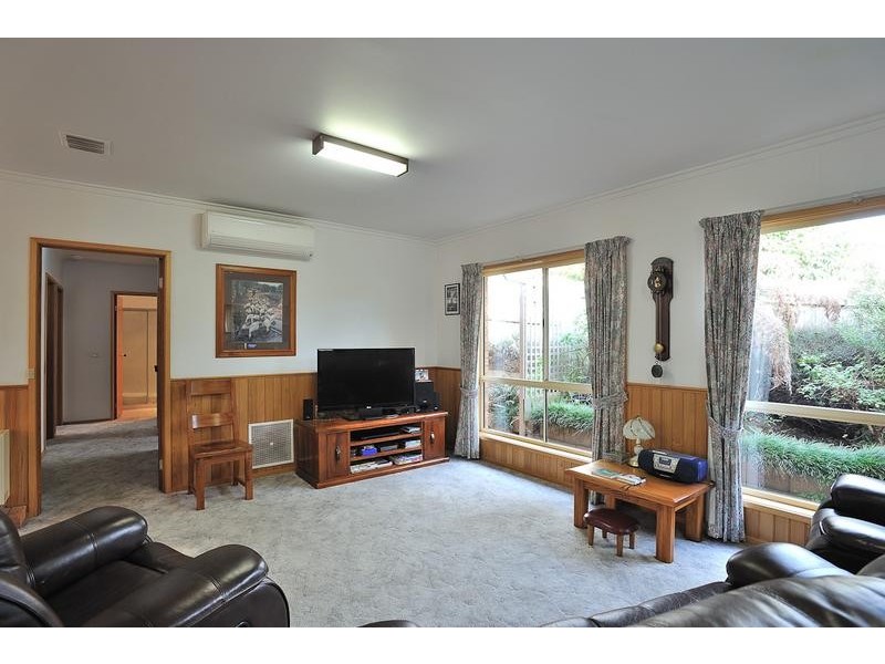 24 Neerim Street, Drouin VIC 3818