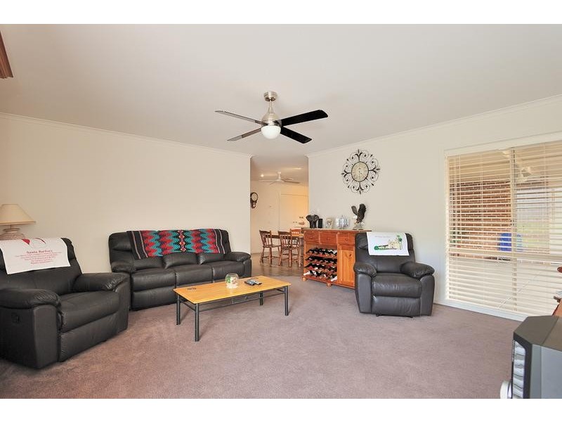 103 McNeilly Road, Drouin VIC 3818