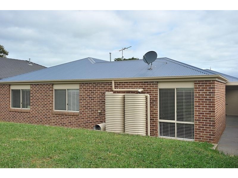 103 McNeilly Road, Drouin VIC 3818