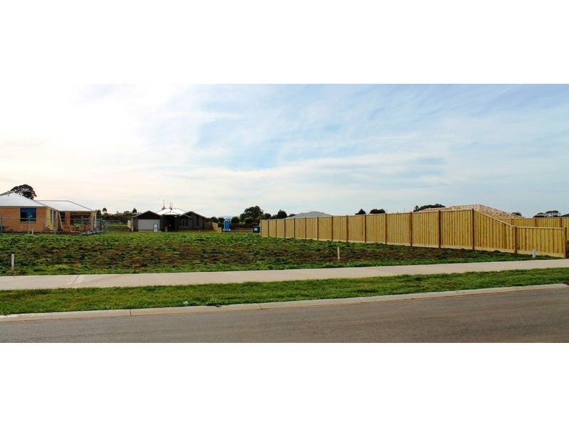 Lot 161 Twin Ranges Drive, Warragul VIC 3820