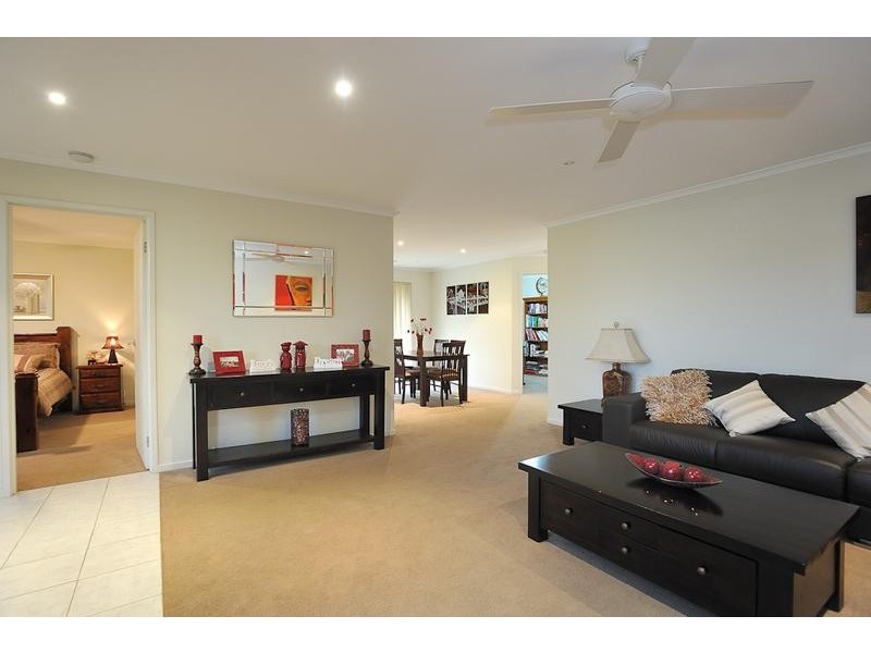 323 Settlement Road, Drouin VIC 3818