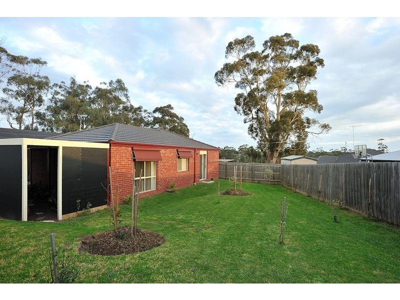 323 Settlement Road, Drouin VIC 3818