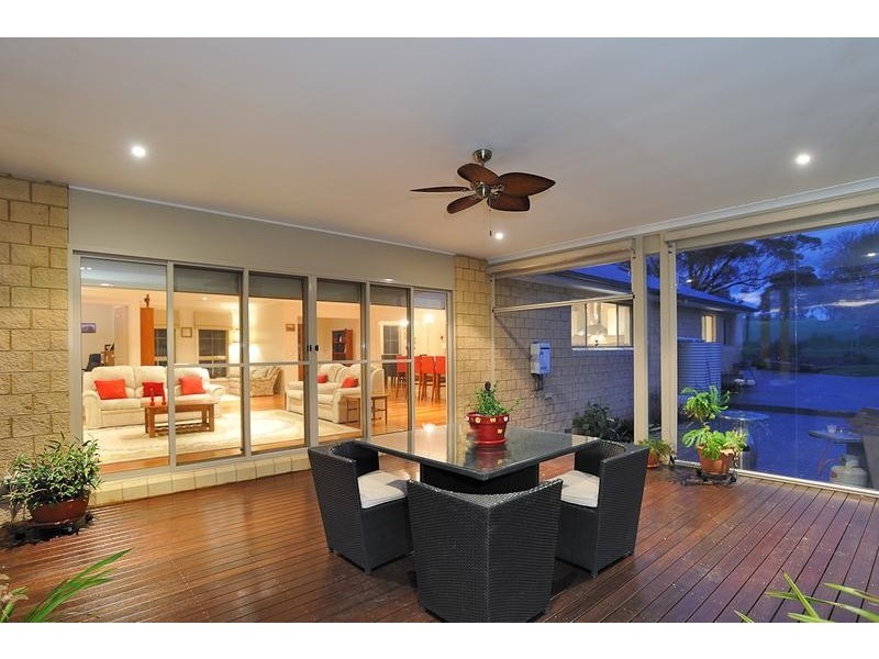2 Golf View Court, Drouin VIC 3818