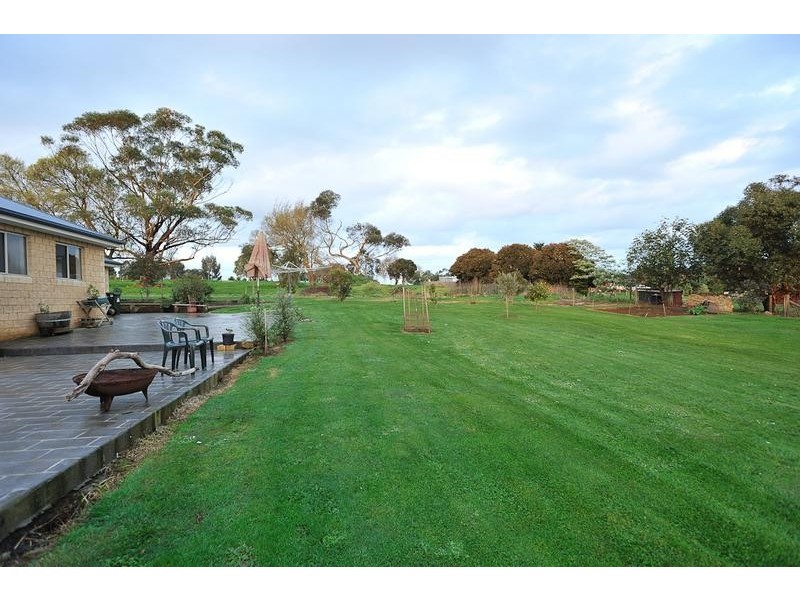 2 Golf View Court, Drouin VIC 3818