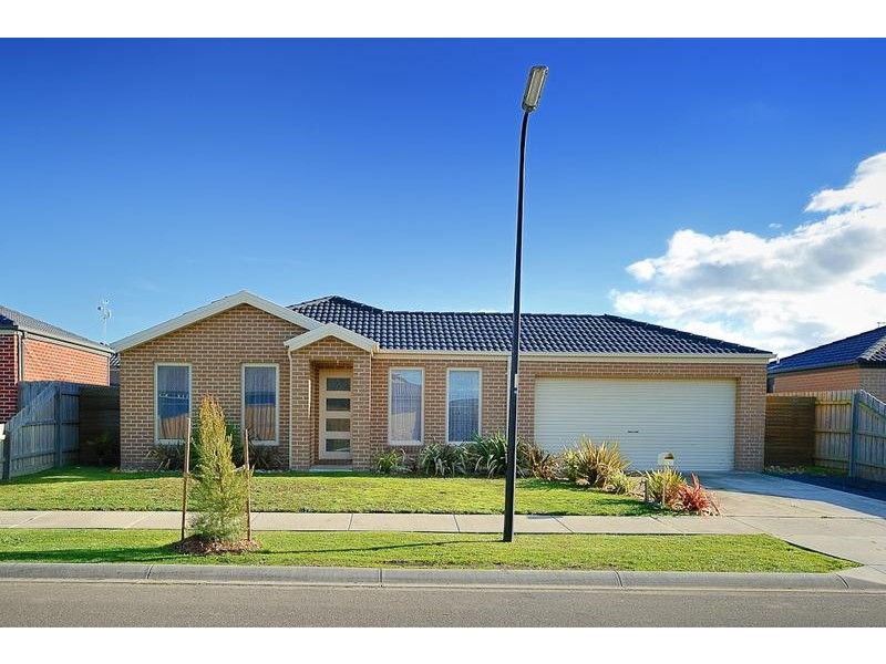 76 Denham Road, Koo Wee Rup VIC 3981