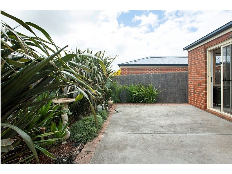 46 Cook Street, Drouin VIC 3818