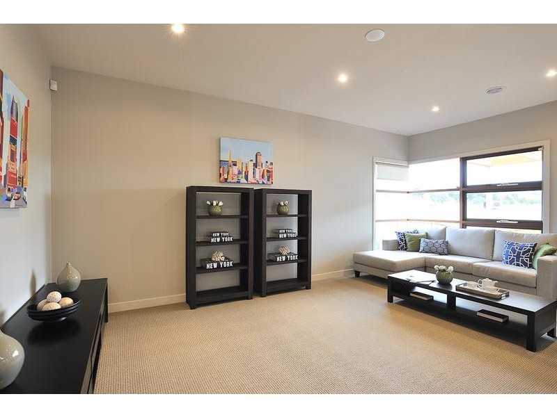 6 Cedarwood Drive, Warragul VIC 3820