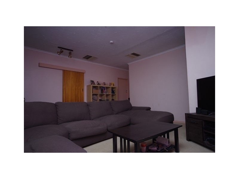 8 Maidos Grove, Valley View SA 5093