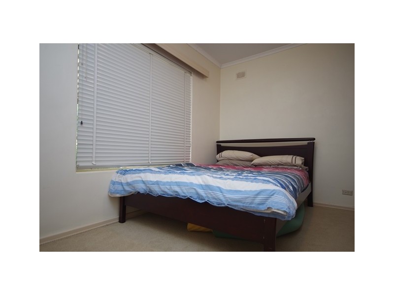 8 Maidos Grove, Valley View SA 5093