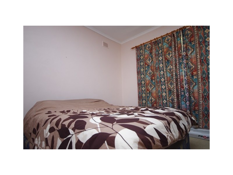 8 Maidos Grove, Valley View SA 5093