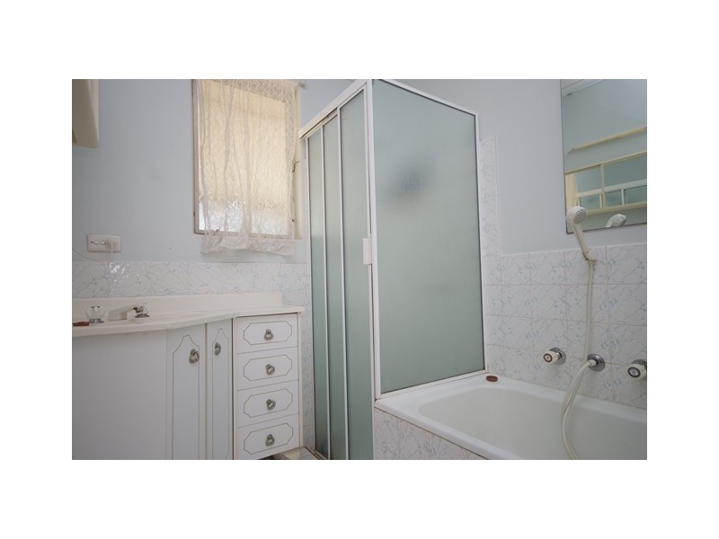 8 Maidos Grove, Valley View SA 5093