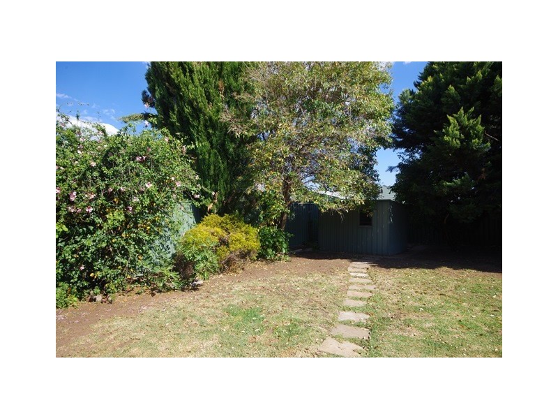 8 Maidos Grove, Valley View SA 5093