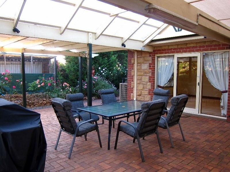 4 Coachhouse Drive, Teringie SA 5072