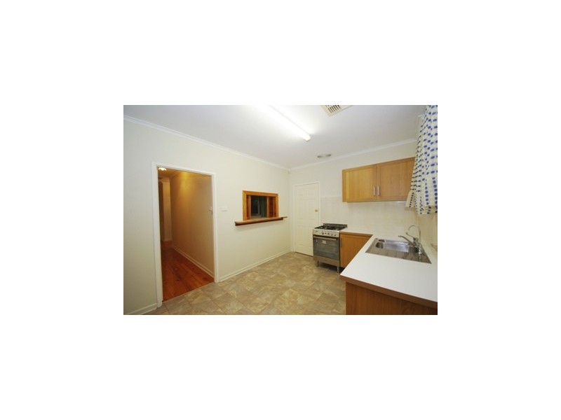 4 Lancaster Avenue, Valley View SA 5093