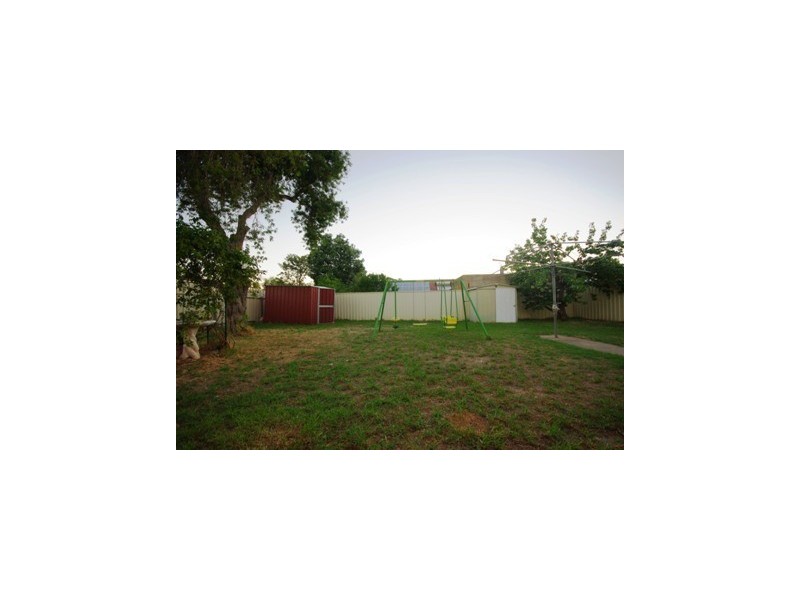 4 Lancaster Avenue, Valley View SA 5093