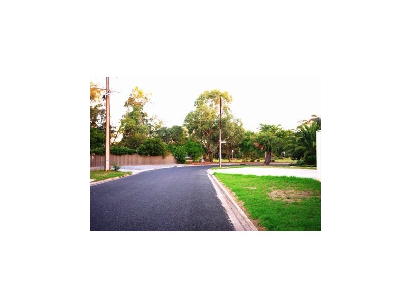 4 Lancaster Avenue, Valley View SA 5093