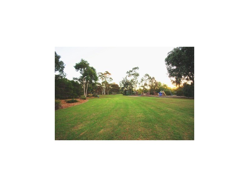 4 Lancaster Avenue, Valley View SA 5093