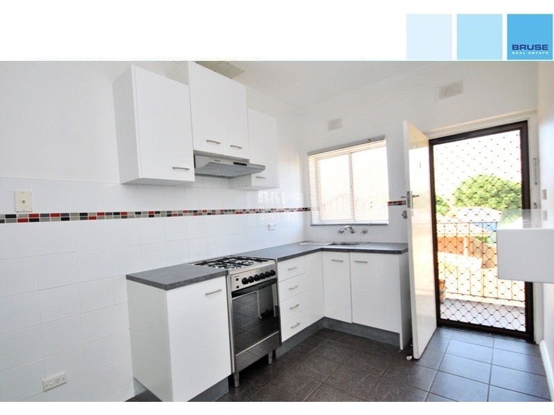 4/4 Grove Avenue, Everard Park SA 5035