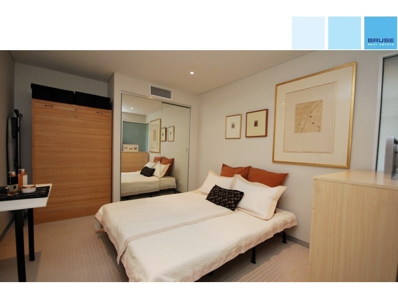 1706/102 – 105 North Terrace, Adelaide SA 5000