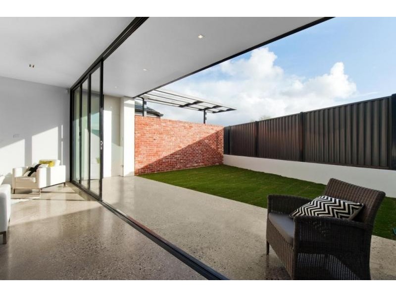 25 Victoria Parade, Mawson Lakes SA 5095