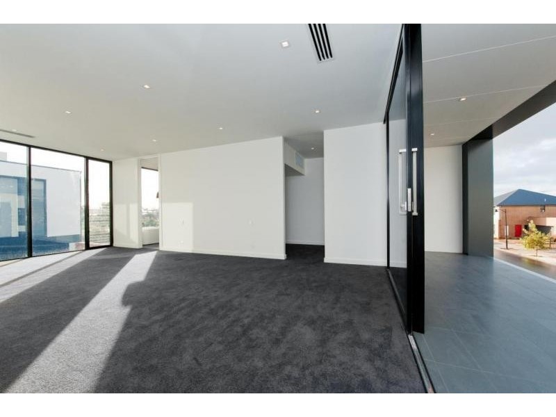 25 Victoria Parade, Mawson Lakes SA 5095