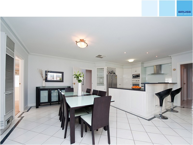 3 Skylark Close, Flagstaff Hill SA 5159
