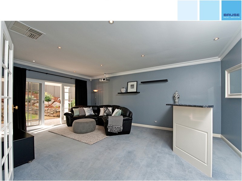 3 Skylark Close, Flagstaff Hill SA 5159