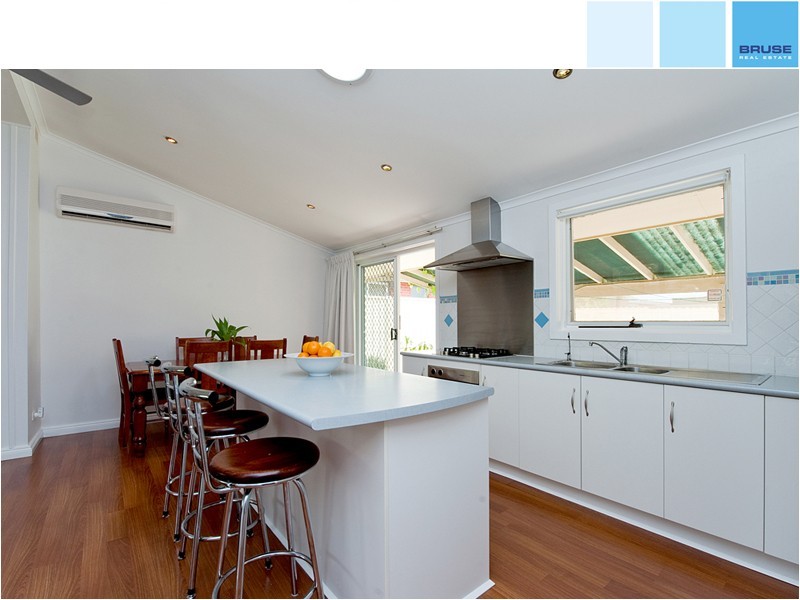 2 Chatswood Grove, Newton SA 5074