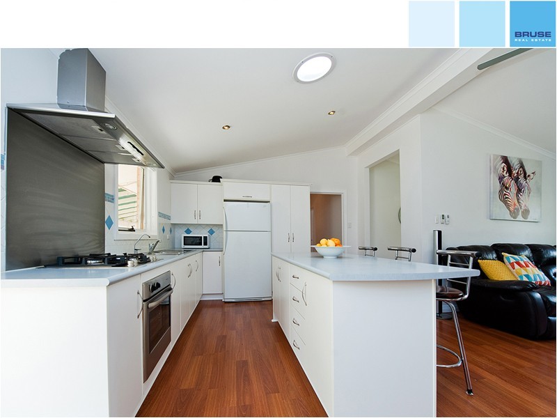2 Chatswood Grove, Newton SA 5074