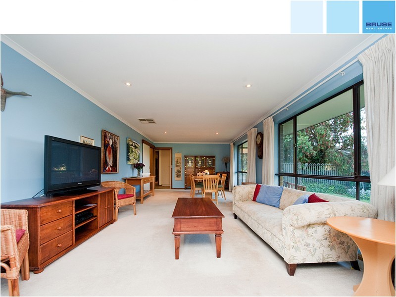 21 Selbourne Avenue, Rostrevor SA 5073