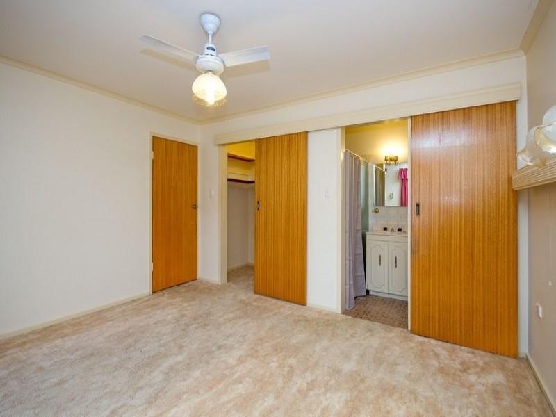 1 Derwent Terrace, Valley View SA 5093