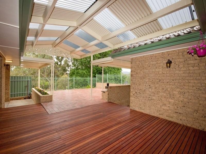 1 Derwent Terrace, Valley View SA 5093