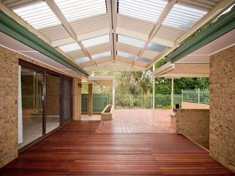 1 Derwent Terrace, Valley View SA 5093