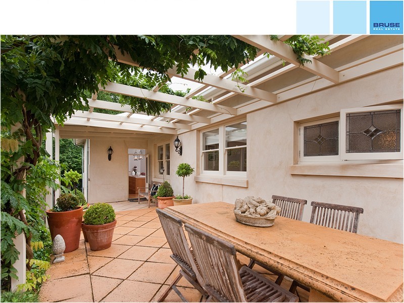 101 Mt Barker Road, Hahndorf SA 5245