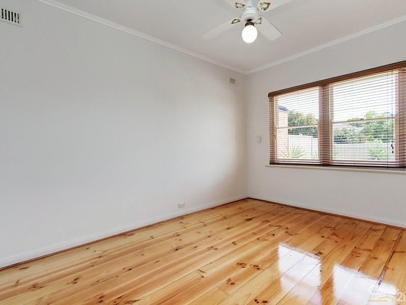 9 Inverell Avenue, North Plympton SA 5037